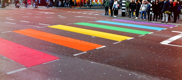 Regenboog zebrapad.jpg